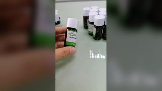 ผู้ผลิตโรงงานขายส่งน้ำมันหอมเทียนฟรีเซียลิลลี่